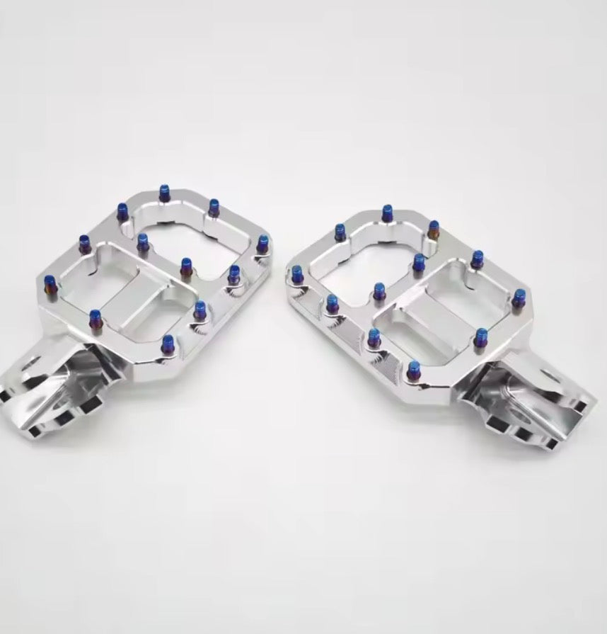 Prickly Wide Style Pegs W Titanium Bolts